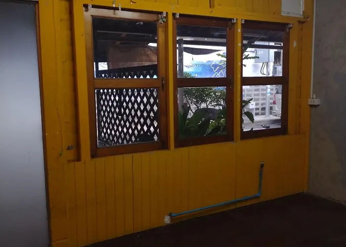 362 สวนอ้อย5 ホームステイ *